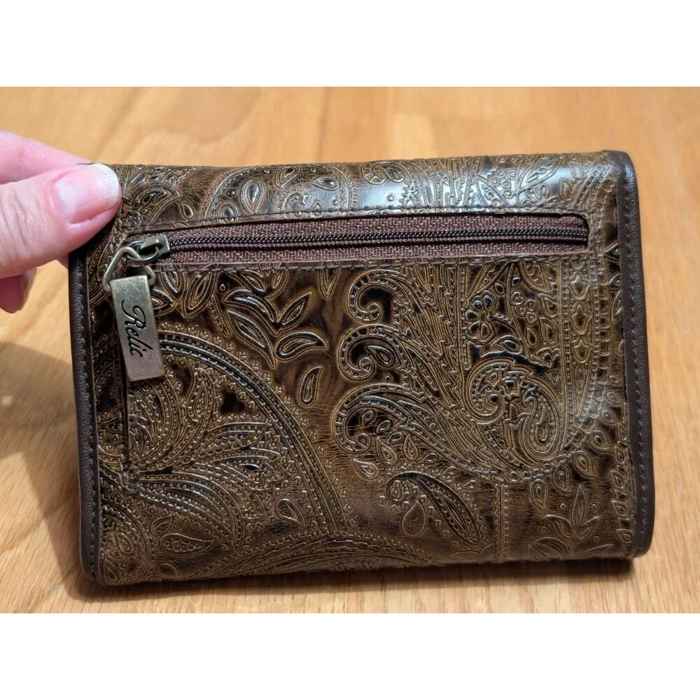 NWOT Vintage Relic Wallet Brown/Tan Leather Embossed Floral Design Multi Pocket